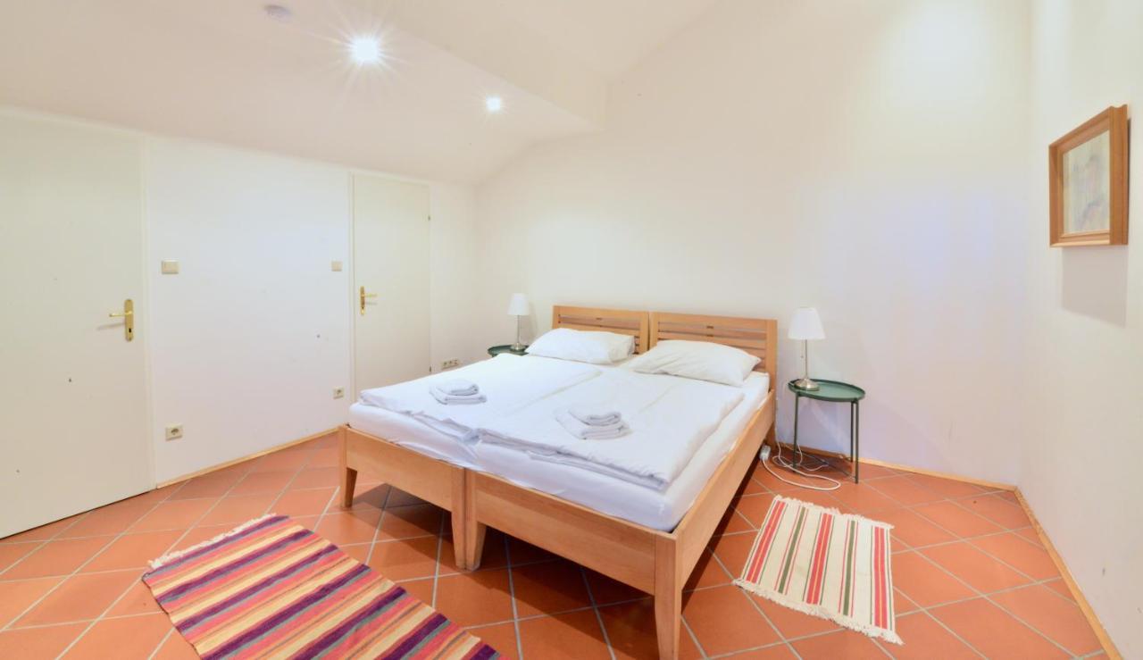 Spacious Flat With Panoramic View Wien Ngoại thất bức ảnh